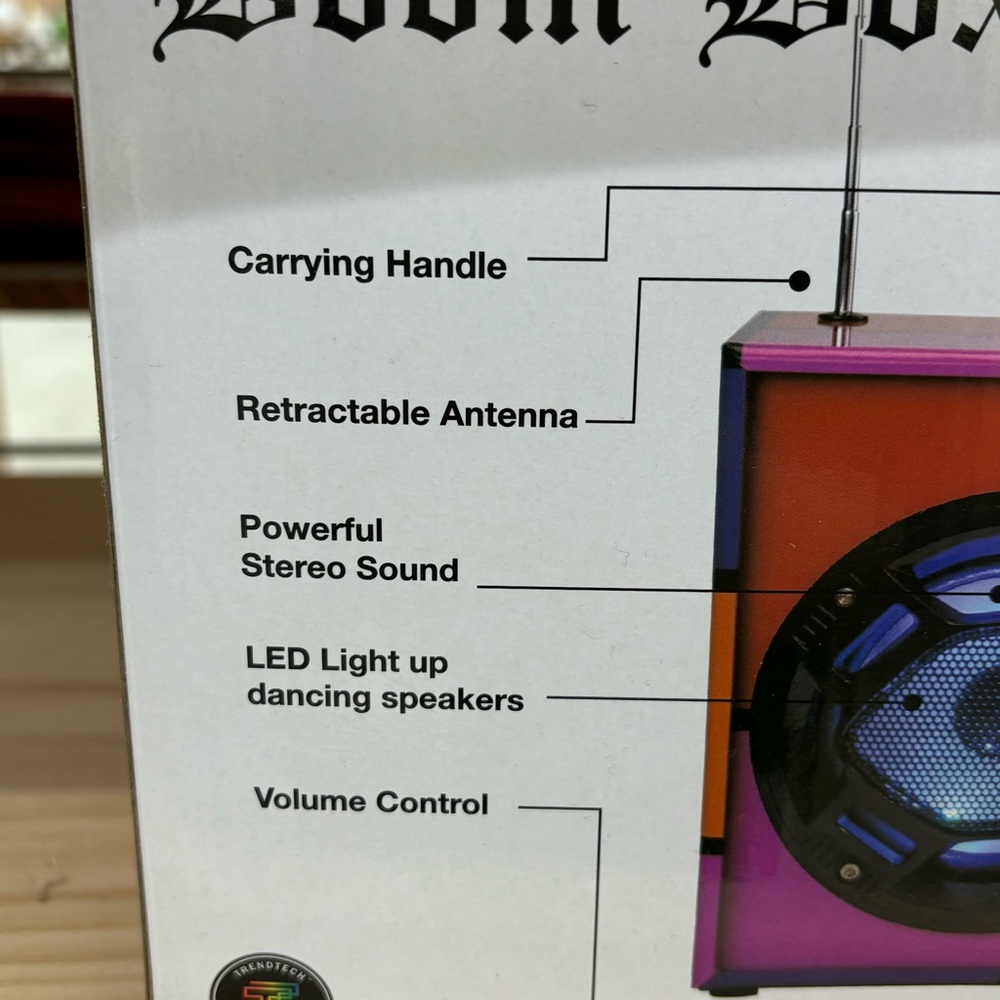 Mini Boom Box - Bluetooth, FM Radio, LED lights up! - Picture 4 of 5
